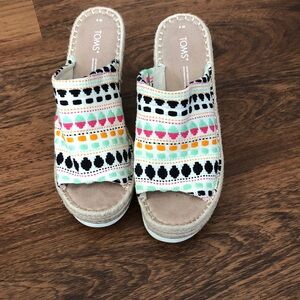 Toms Multicolor Patterned Sandals